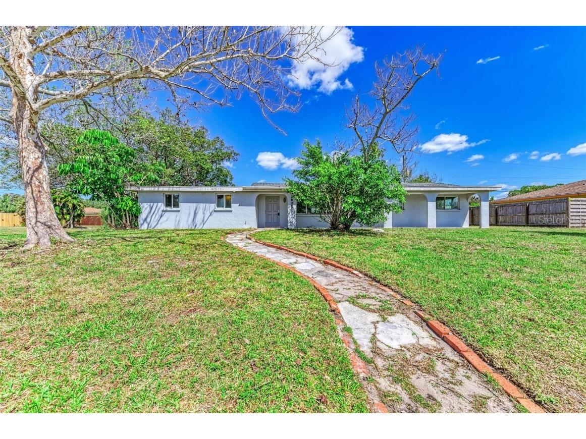 2605 Sunnybrook Drive Sarasota FL 34239 A4523460 image1