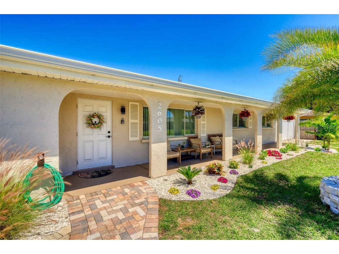 2605 Sunnybrook Drive Sarasota FL 34239 A4677362 image1