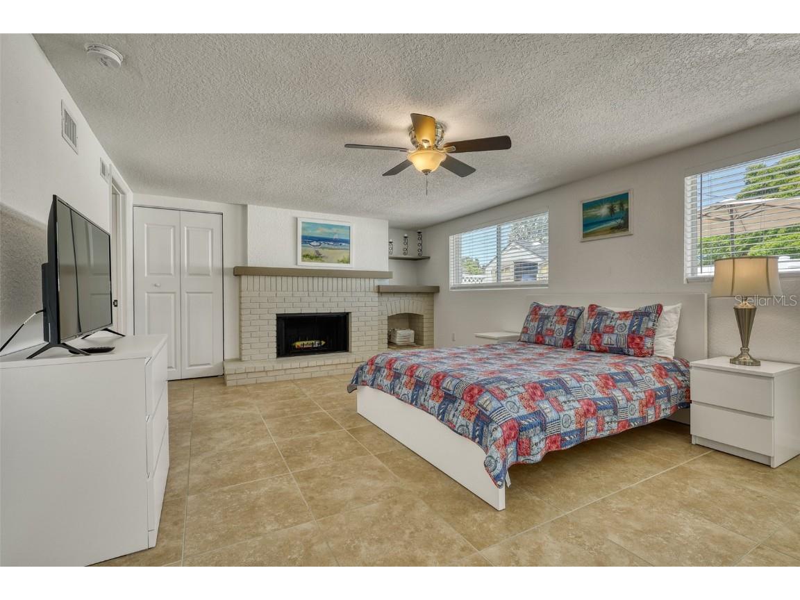 2605 Sunnybrook Drive Sarasota FL 34239 A4677362 image29