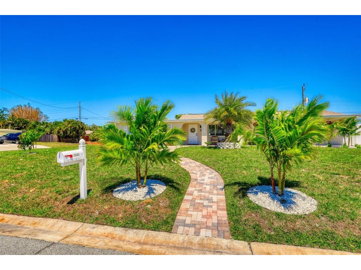 2605 Sunnybrook Drive Sarasota FL 34239 A4677362 image3