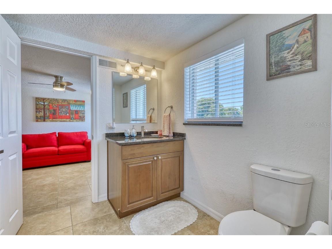 2605 Sunnybrook Drive Sarasota FL 34239 A4677362 image31