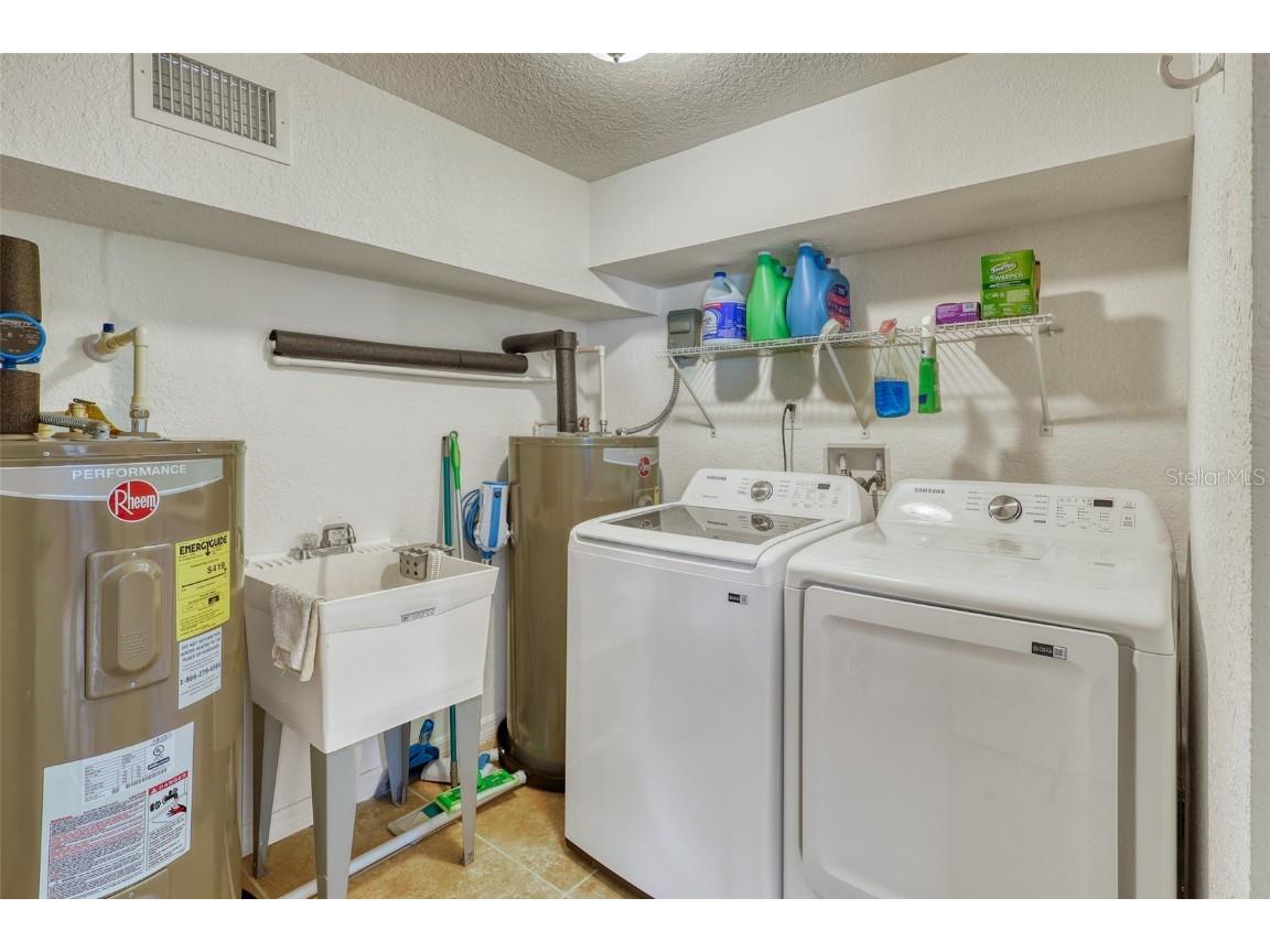 2605 Sunnybrook Drive Sarasota FL 34239 A4677362 image41