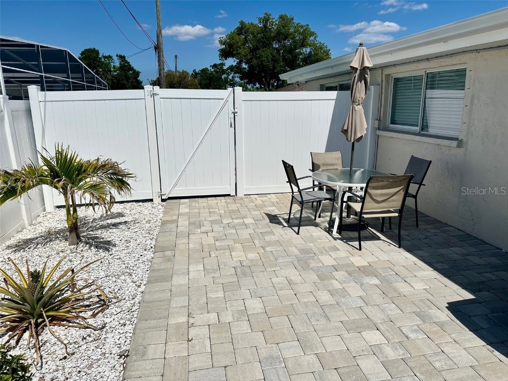 2605 Sunnybrook Drive Sarasota FL 34239 A4677362 image43