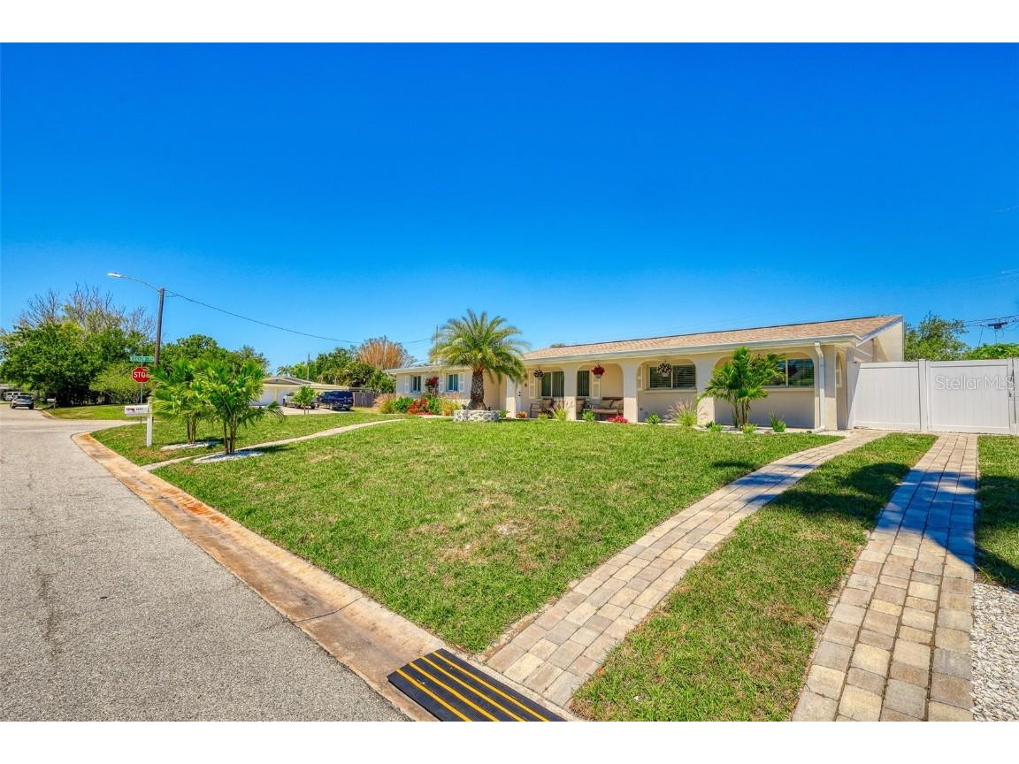 2605 Sunnybrook Drive Sarasota FL 34239 A4677362 image46