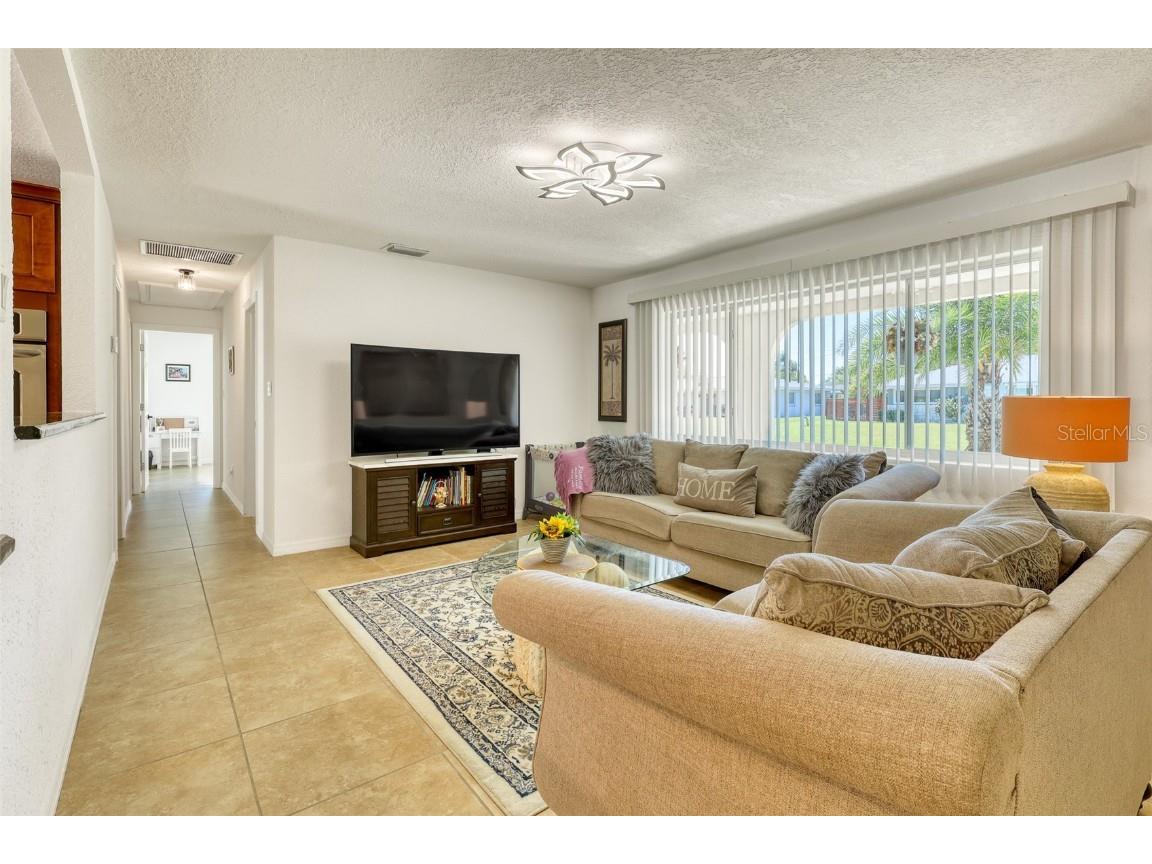 2605 Sunnybrook Drive Sarasota FL 34239 A4677362 image9