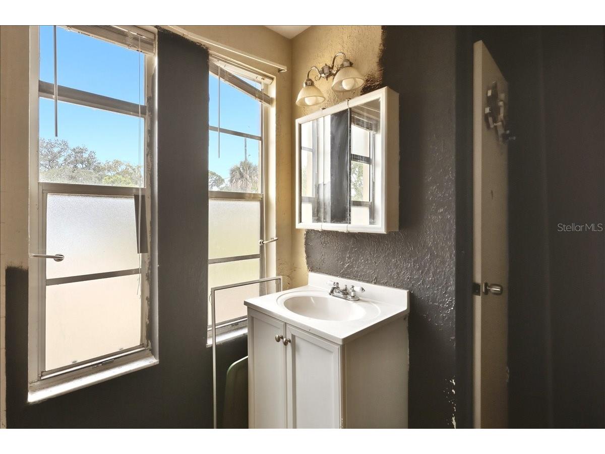 2605 Yale Road South Daytona FL 32119 FC318909 image15