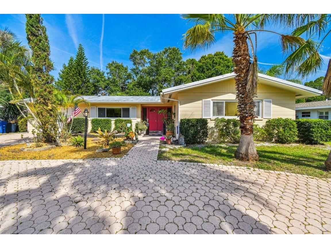 2606 Croton Avenue Sarasota FL 34239 U8200131 image1