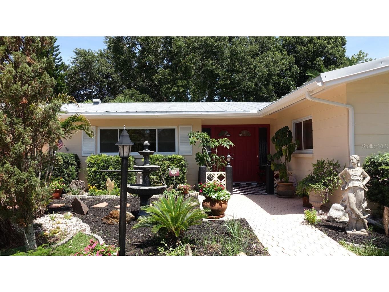 2606 Croton Avenue Sarasota FL 34239 W7835546 image1