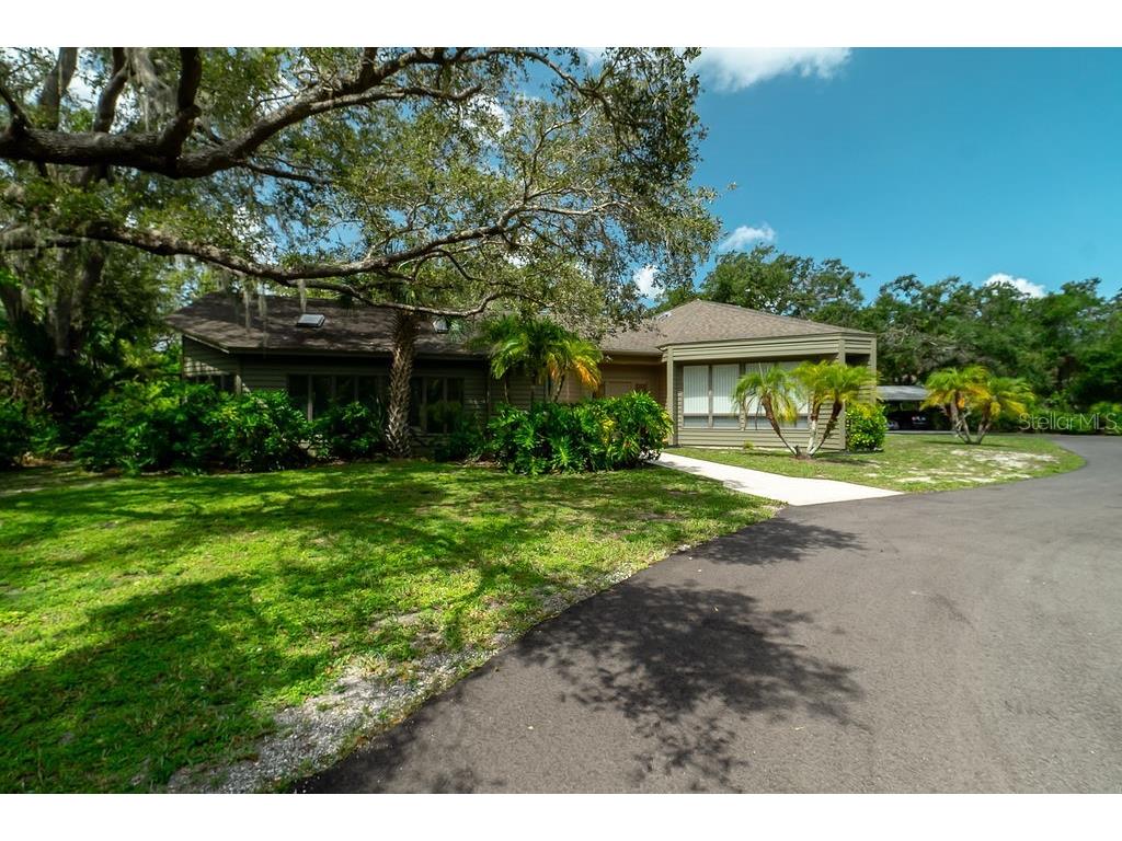 2606 Firetree Lane Venice FL 34292 A4577392 image1