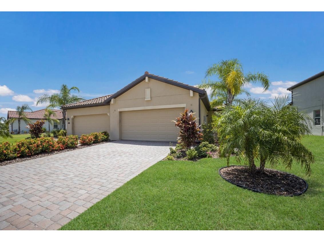 2606 Starwood Court Lakewood Ranch FL 34211 - COMMUNITY POND A4580587 image1