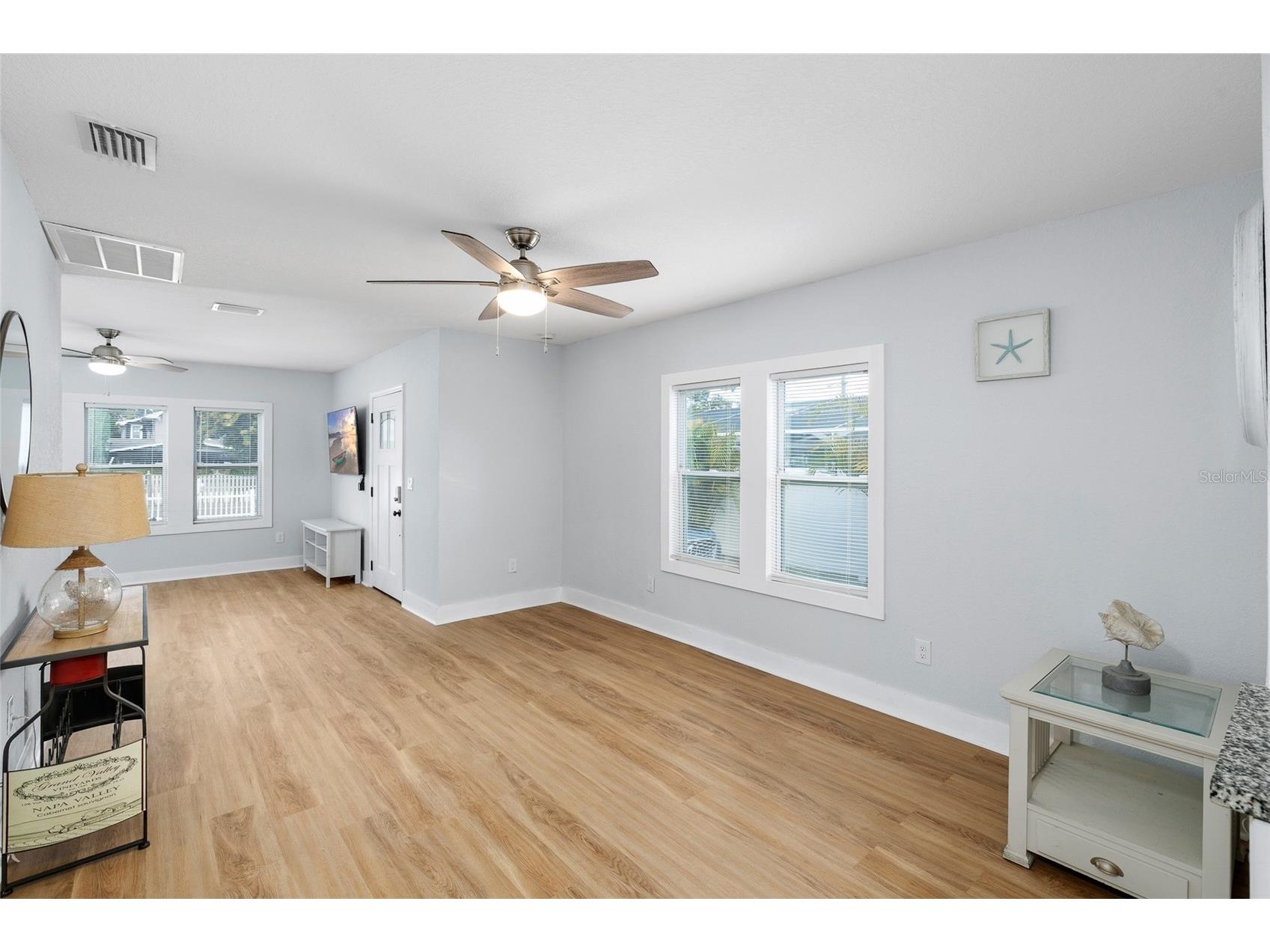 2606 W Henry Avenue Tampa FL 33614 TB8459035 image10
