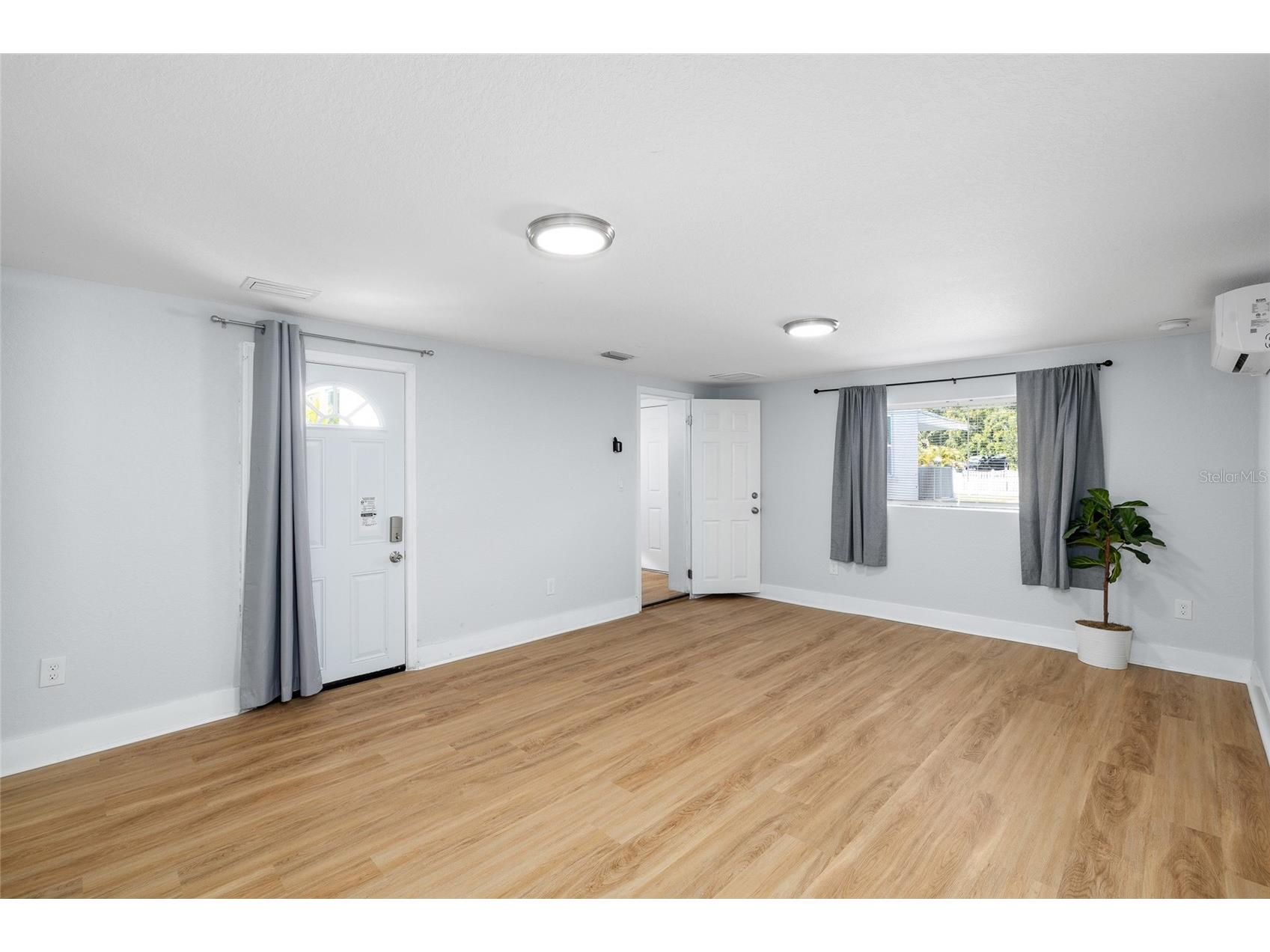 2606 W Henry Avenue Tampa FL 33614 TB8459035 image17