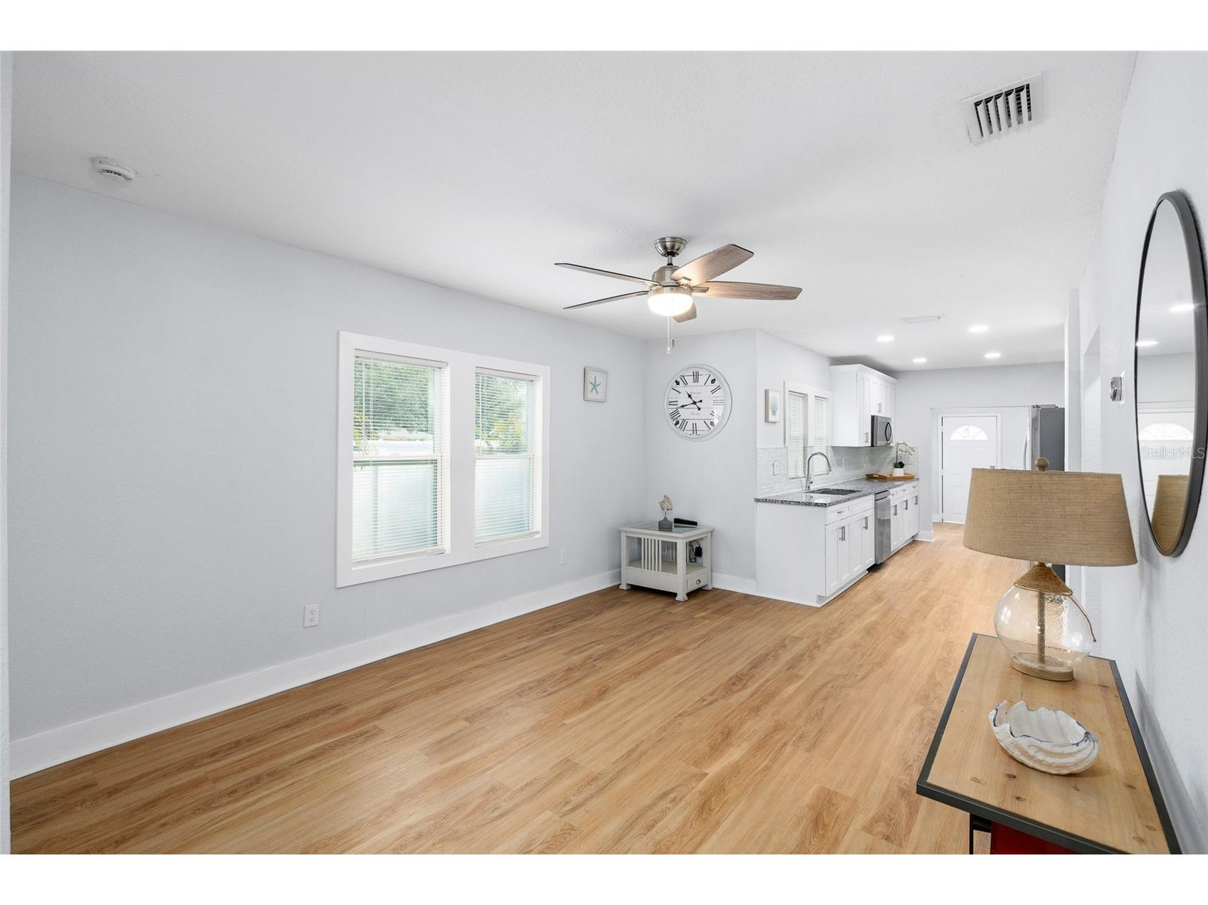 2606 W Henry Avenue Tampa FL 33614 TB8459035 image8
