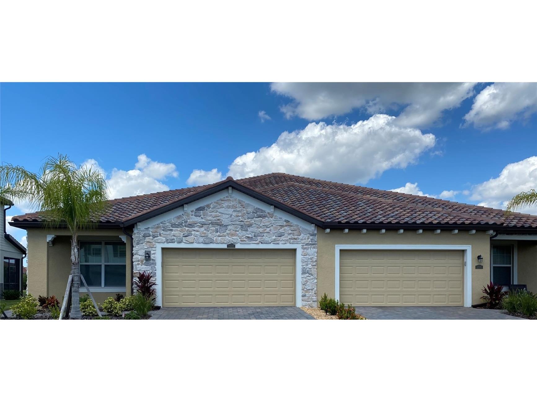 2607 Avolet Court Lakewood Ranch FL 34211 A4571304 image1