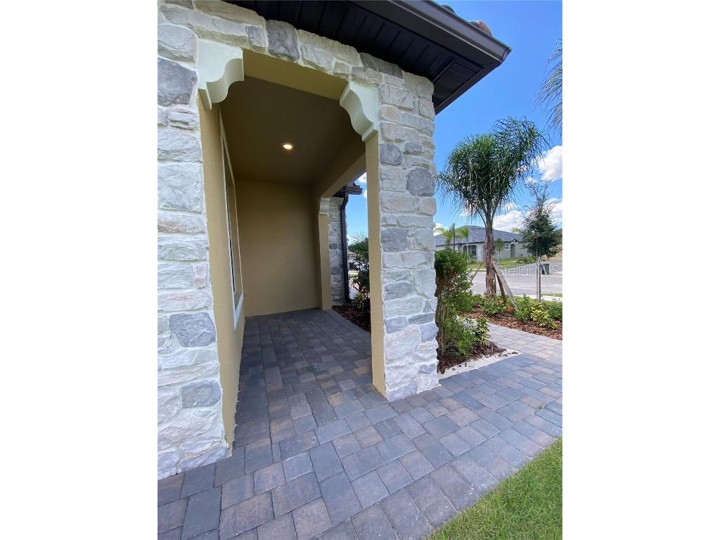 2607 Avolet Court Lakewood Ranch FL 34211 A4666050 image3
