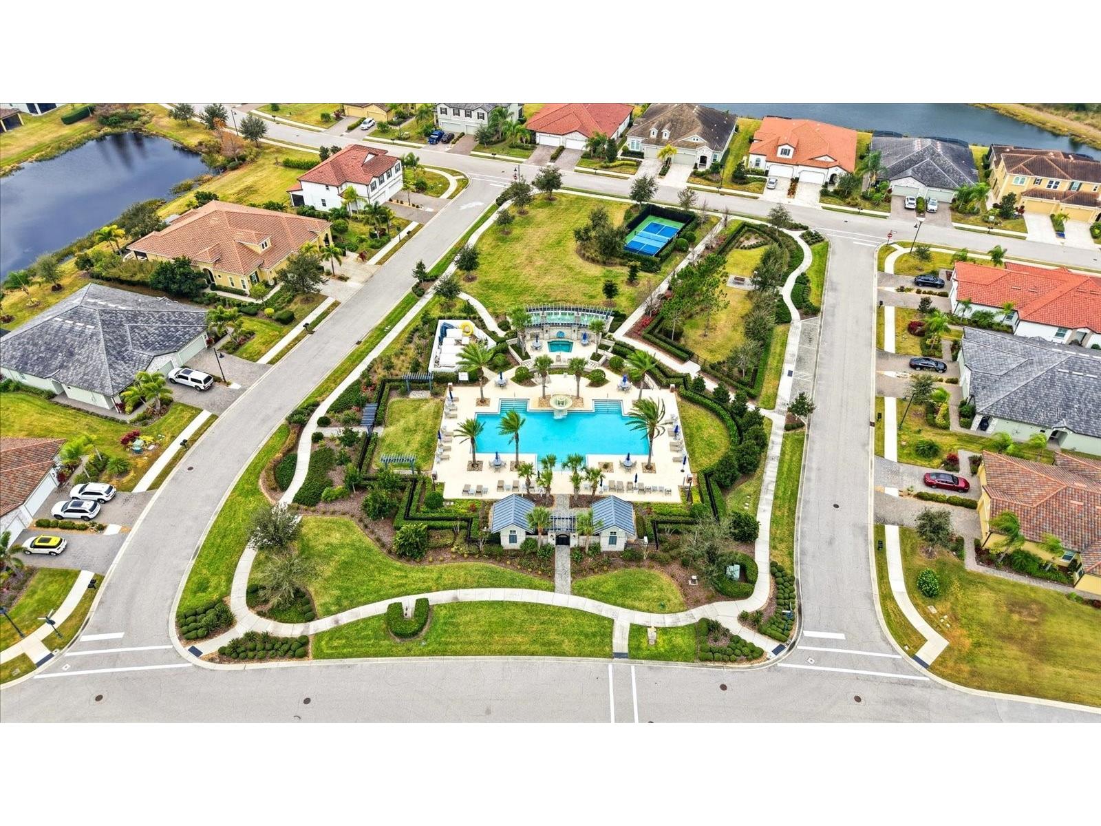 2607 Avolet Court Lakewood Ranch FL 34211 A4680176 image46