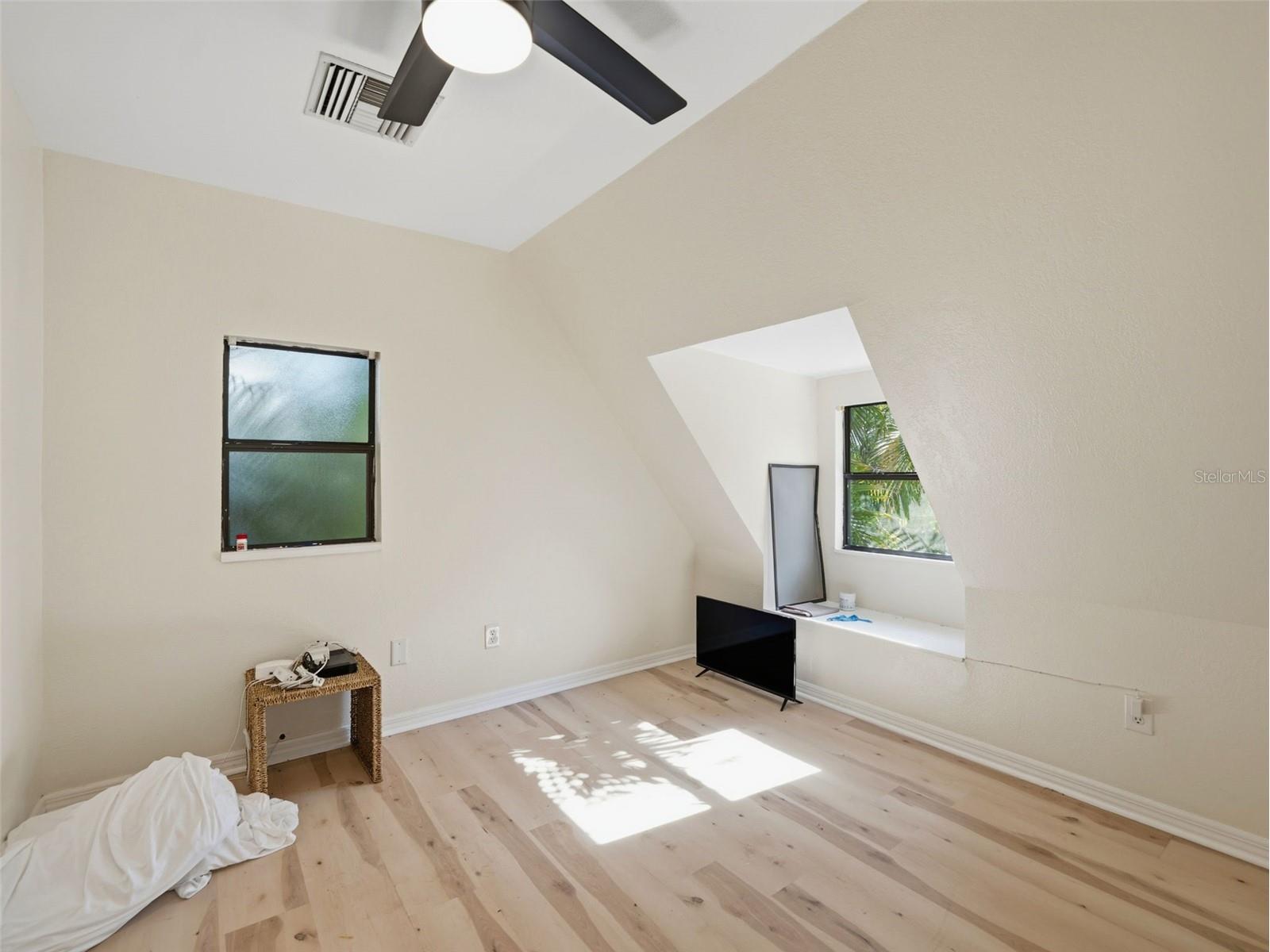 2607 W Wyoming Avenue Tampa FL 33611 TB8513983 image29