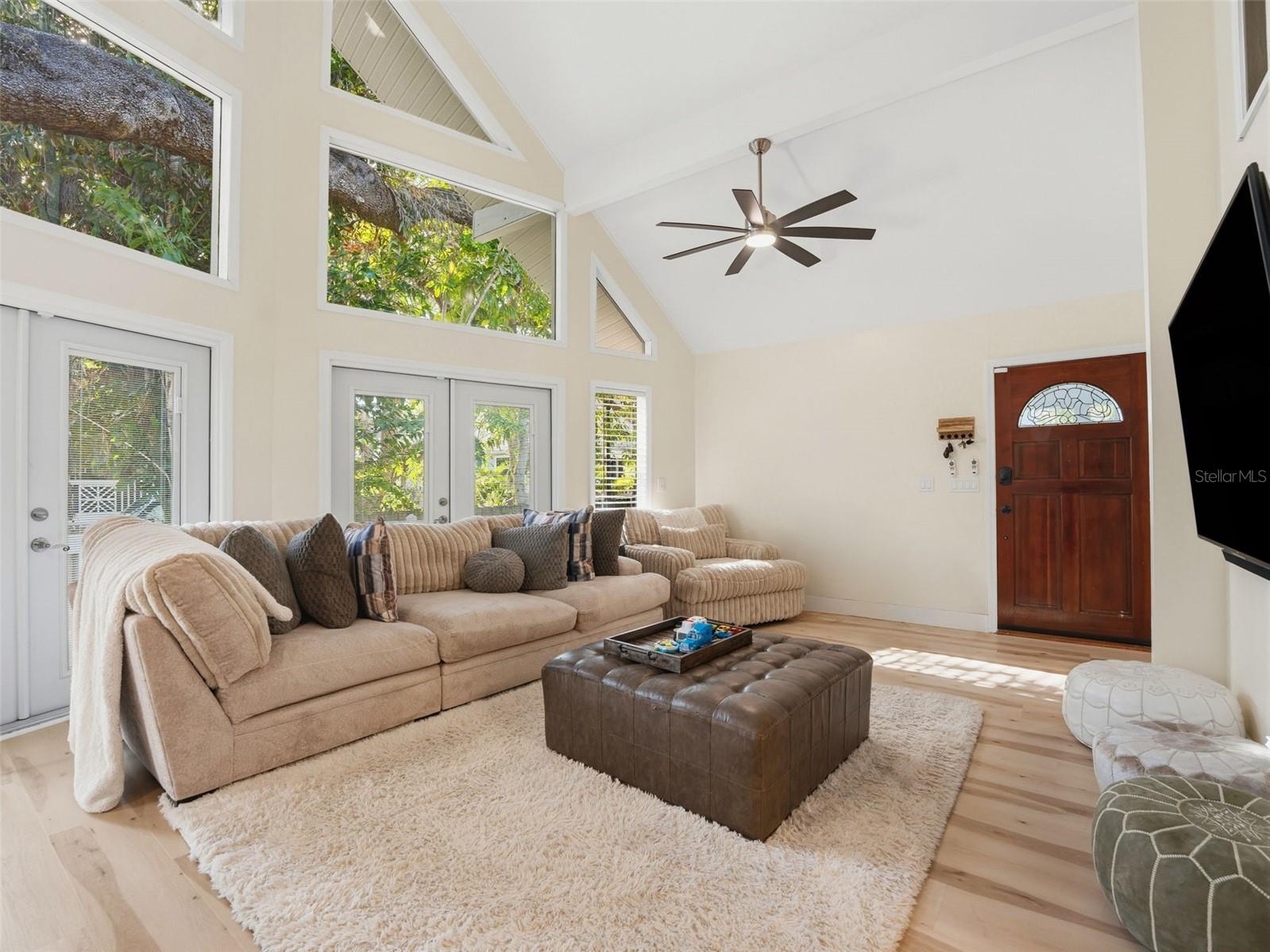 2607 W Wyoming Avenue Tampa FL 33611 TB8513983 image7