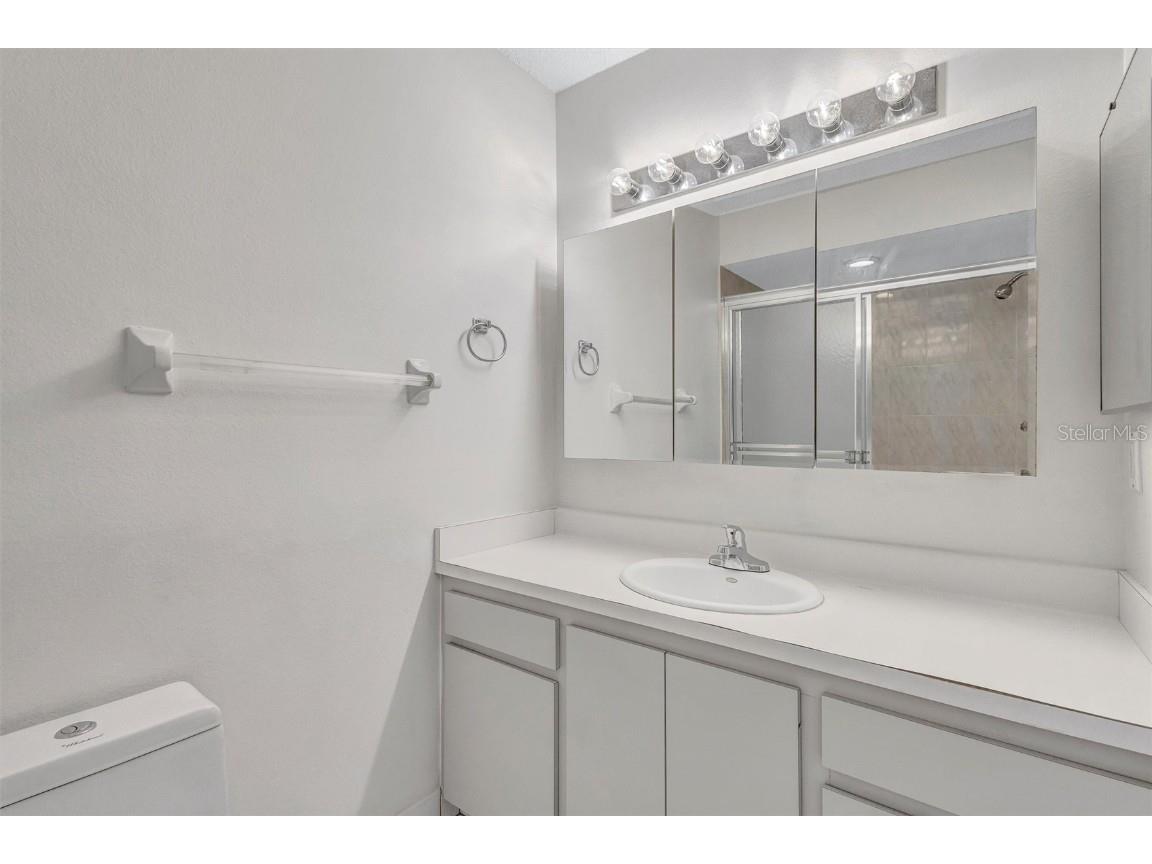 2607 Woodgate Lane #K9 Sarasota FL 34231 A4663674 image26