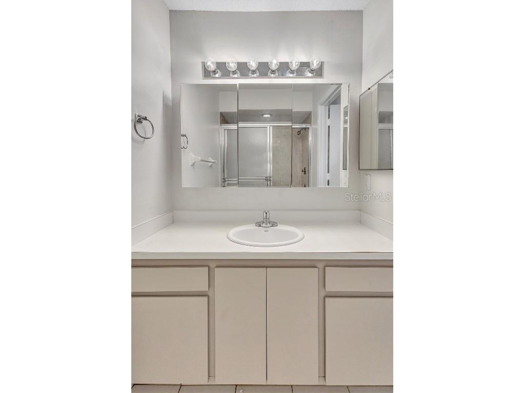 2607 Woodgate Lane #K9 Sarasota FL 34231 A4663674 image28