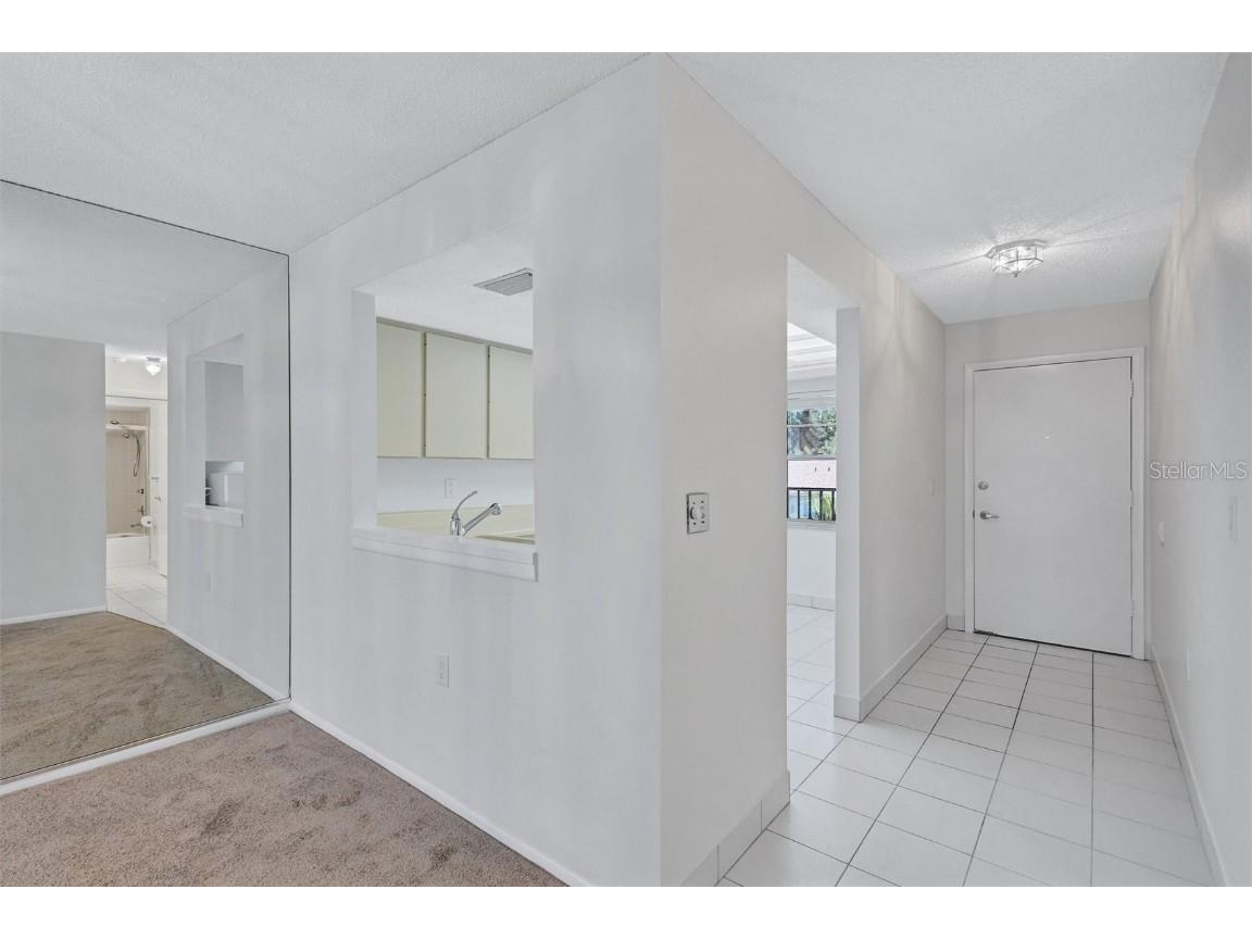 2607 Woodgate Lane #K9 Sarasota FL 34231 A4663674 image5