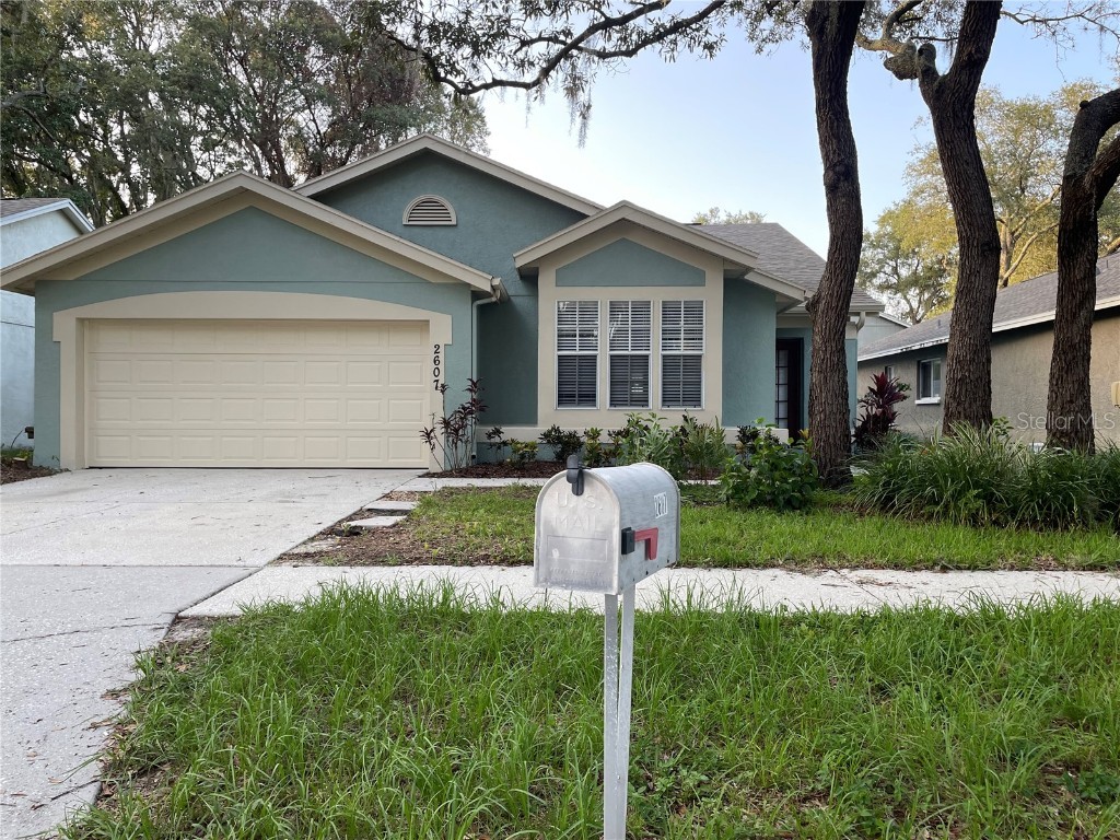 2607 Wrencrest Circle Valrico FL 33596 T3458722 image1