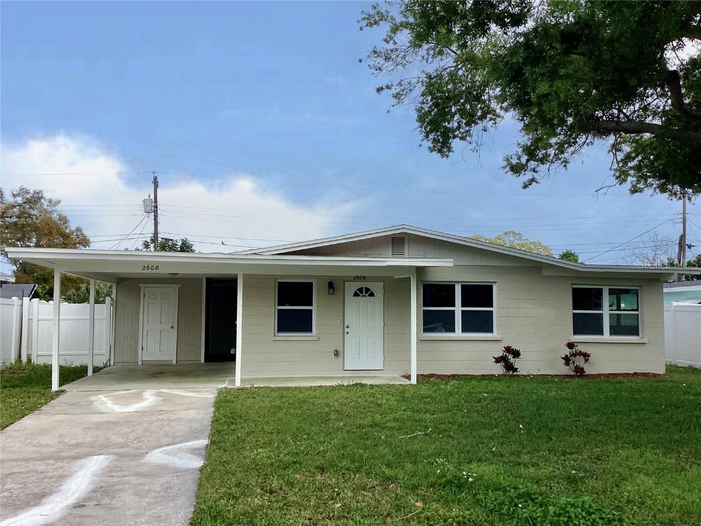2608 12th Street W Palmetto FL 34221 A4602468 image1