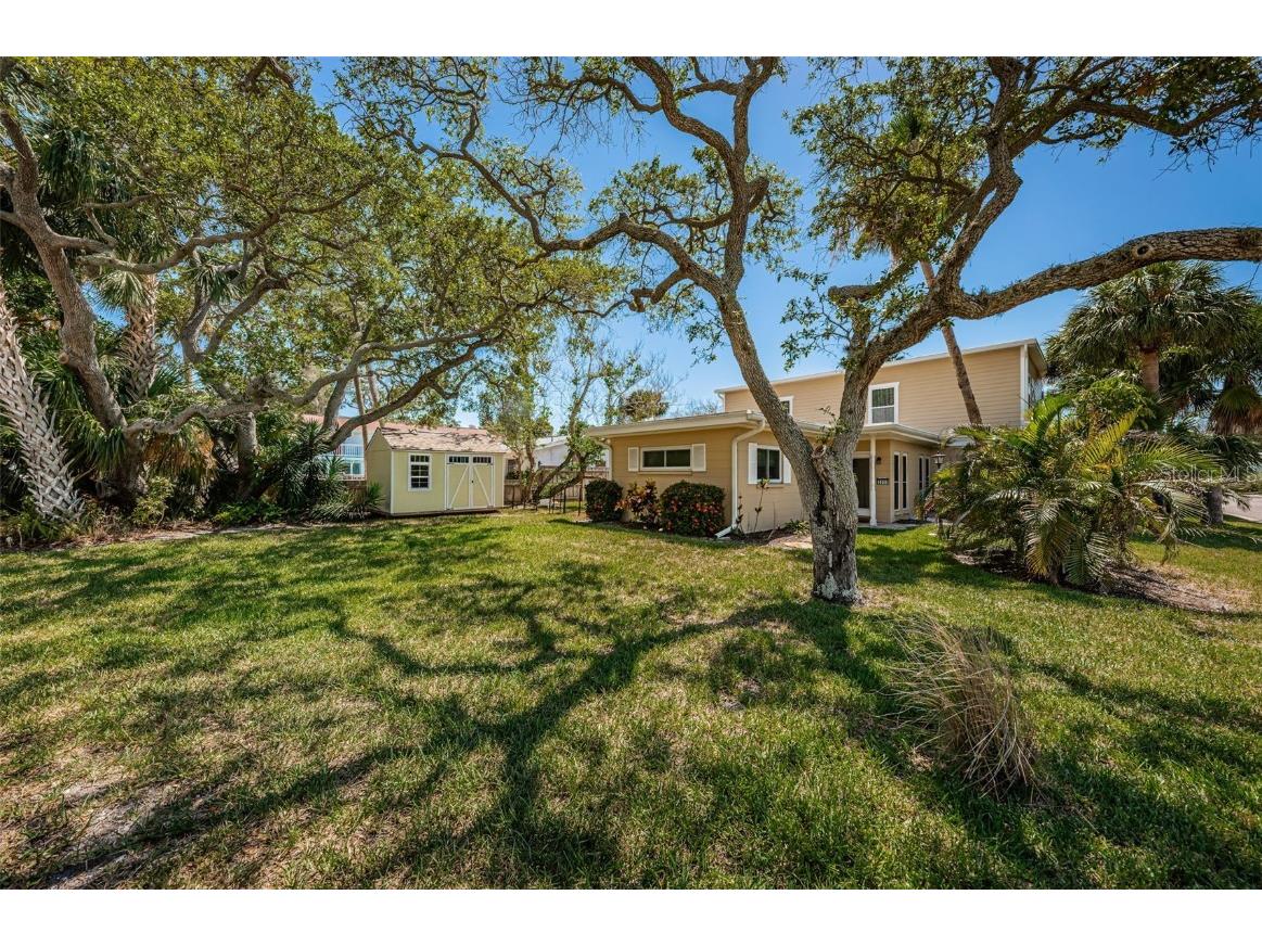 2608 Bay Boulevard Indian Rocks Beach FL 33785 - INTRACOASTAL WATERWAY U8246923 image1