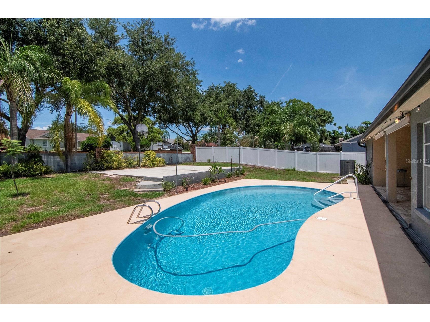 2608 Berryvine Place Valrico FL 33596 TB8529376 image32