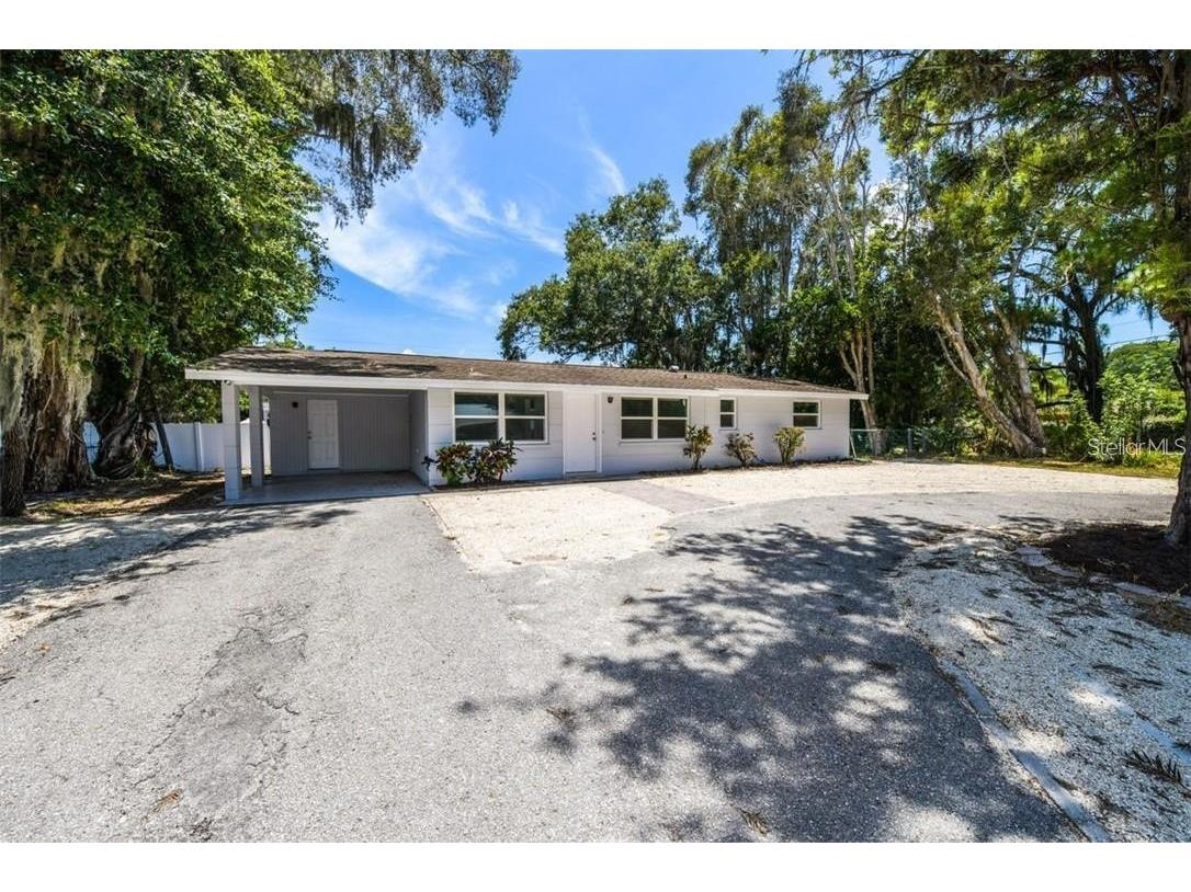 2608 Browning Street Sarasota FL 34237 A4667698 image2