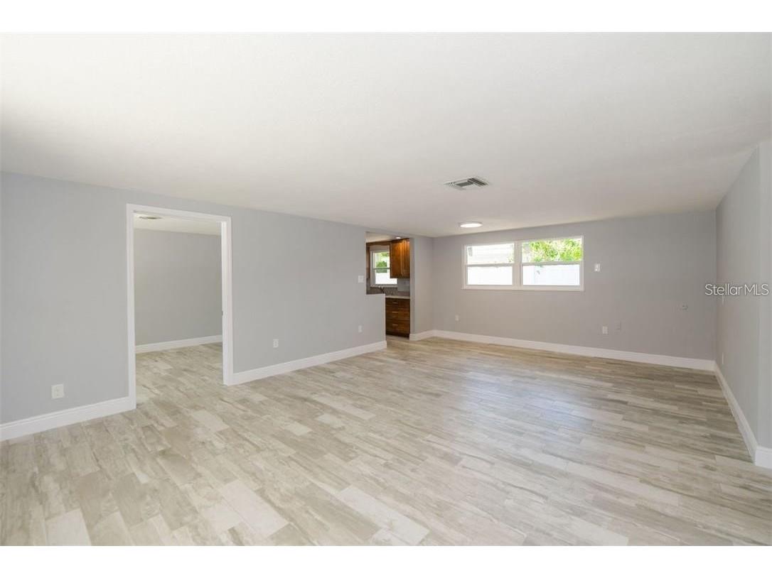 2608 Browning Street Sarasota FL 34237 A4667698 image6