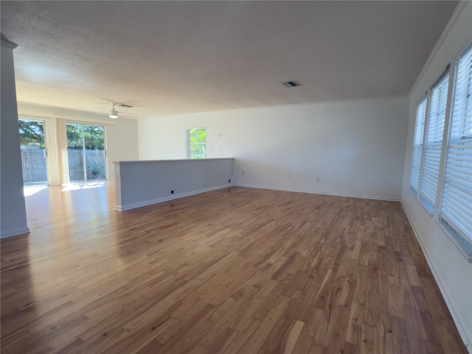 2608 Constitution Boulevard Sarasota FL 34231 A4678988 image2