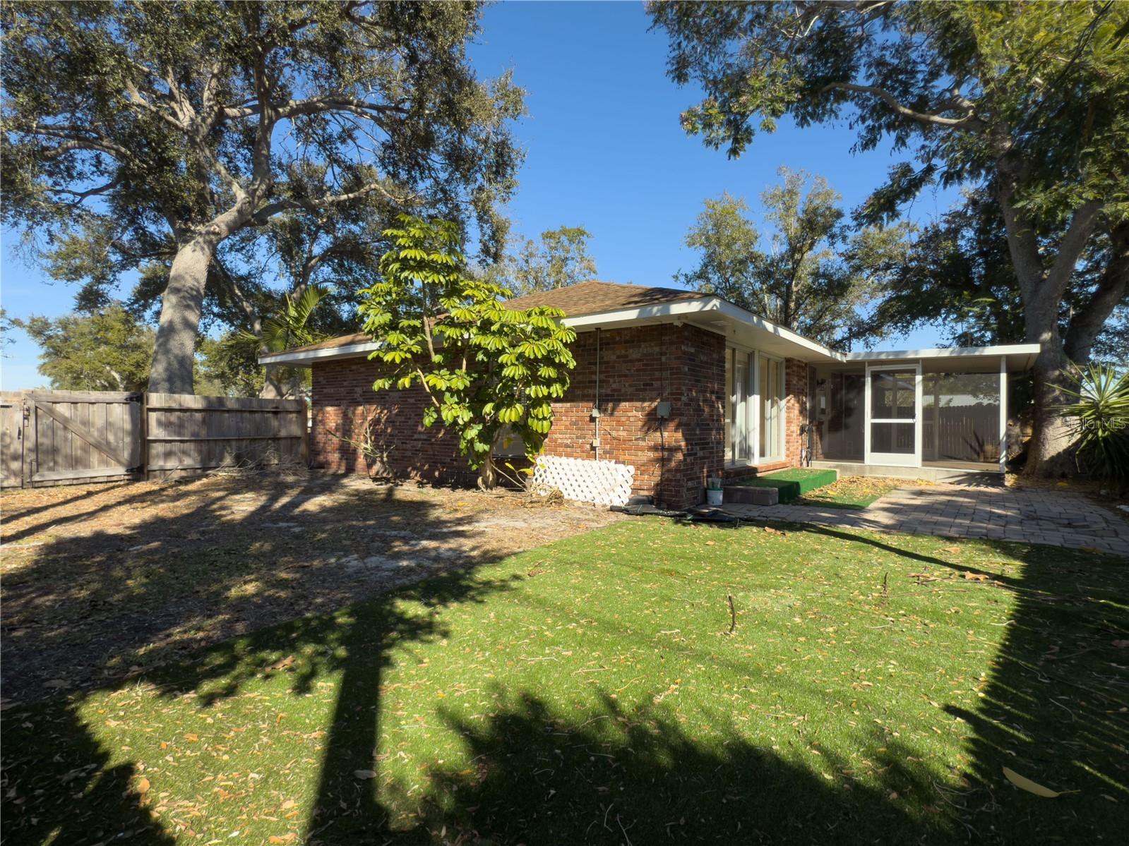 2608 Constitution Boulevard Sarasota FL 34231 A4678988 image20