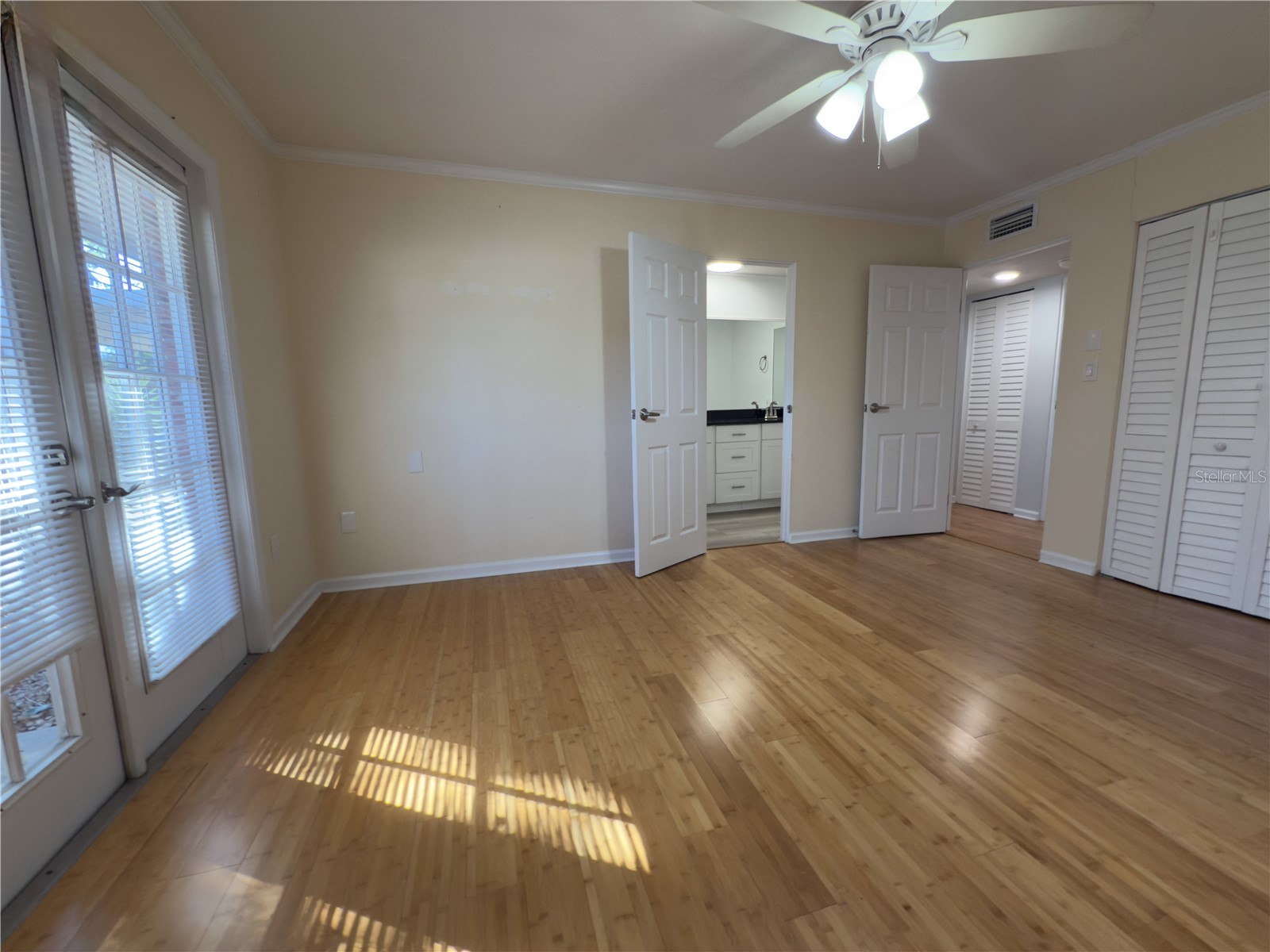 2608 Constitution Boulevard Sarasota FL 34231 A4678988 image9