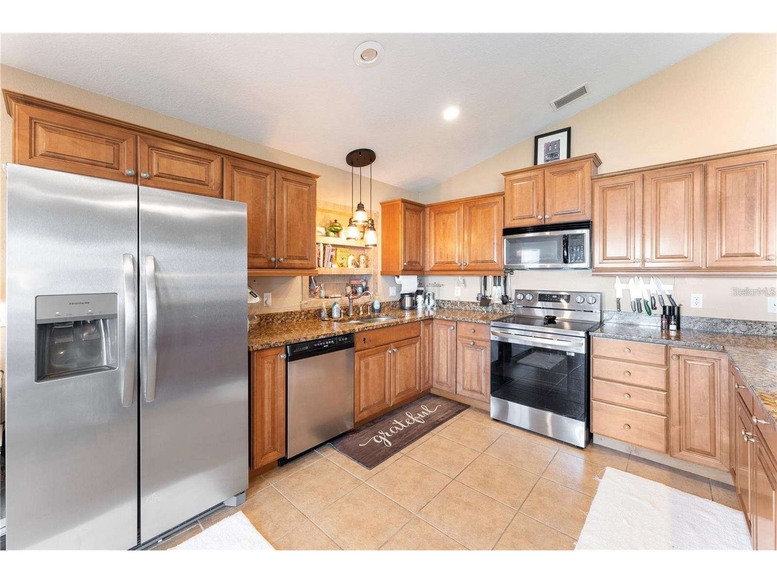 2608 Pine Needle Drive Sebring FL 33875 - LAKE JOSEPHINE TB8515243 image10