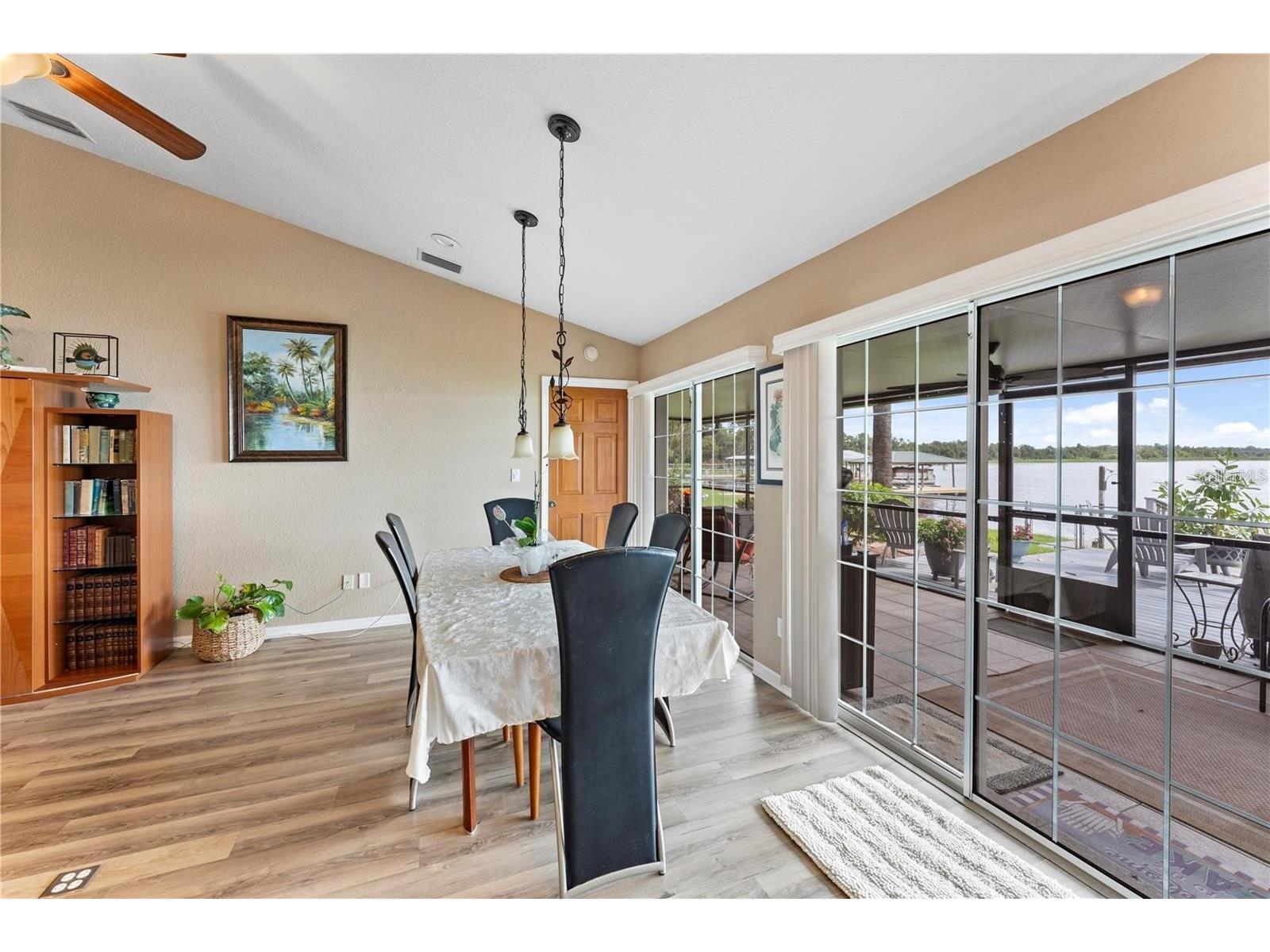 2608 Pine Needle Drive Sebring FL 33875 - LAKE JOSEPHINE TB8515243 image11
