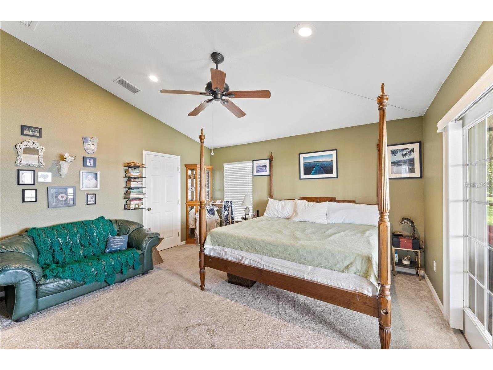 2608 Pine Needle Drive Sebring FL 33875 - LAKE JOSEPHINE TB8515243 image17
