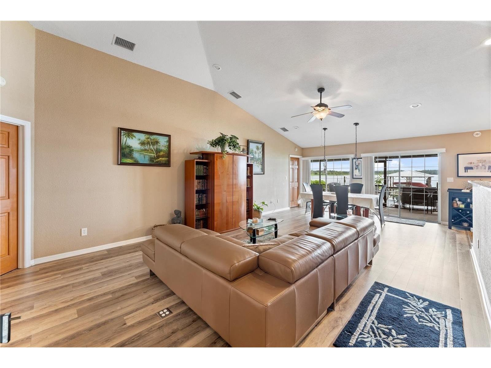 2608 Pine Needle Drive Sebring FL 33875 - LAKE JOSEPHINE TB8515243 image9