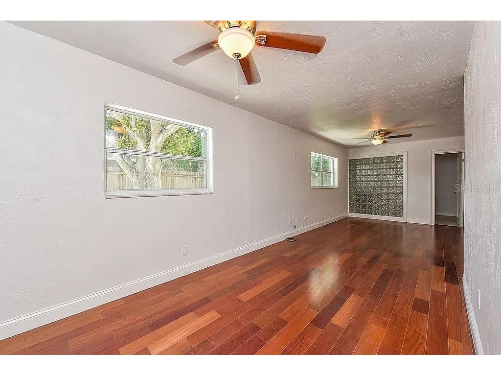 2608 Sheridan Drive Sarasota FL 34239 A4673265 image12