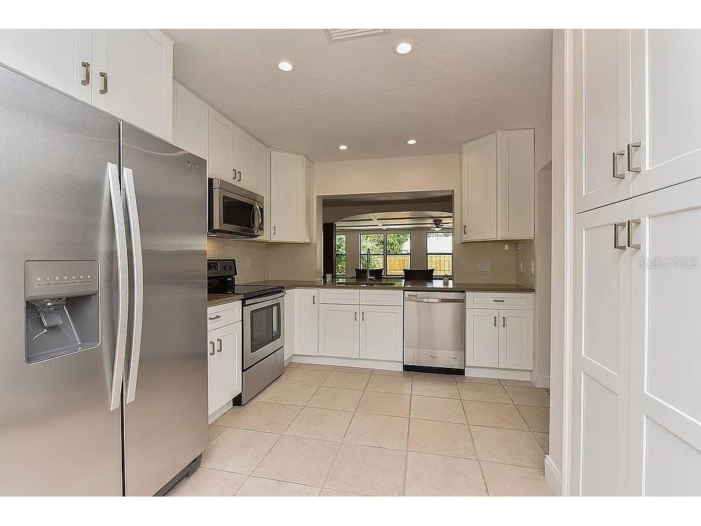 2608 Sheridan Drive Sarasota FL 34239 A4673265 image5