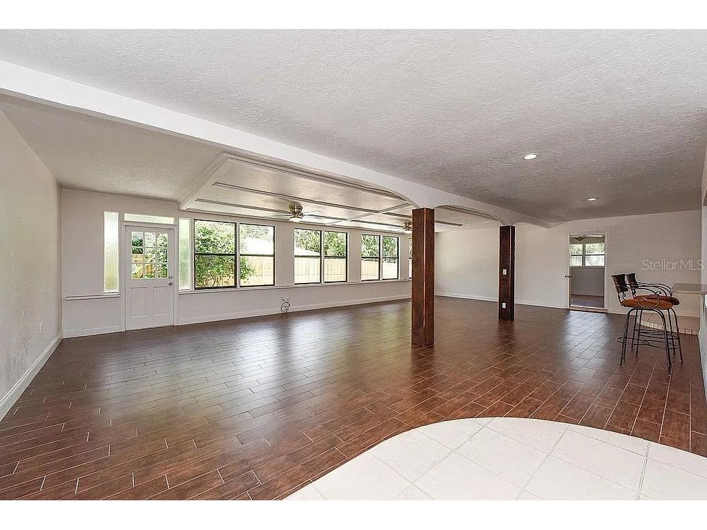 2608 Sheridan Drive Sarasota FL 34239 A4673265 image8