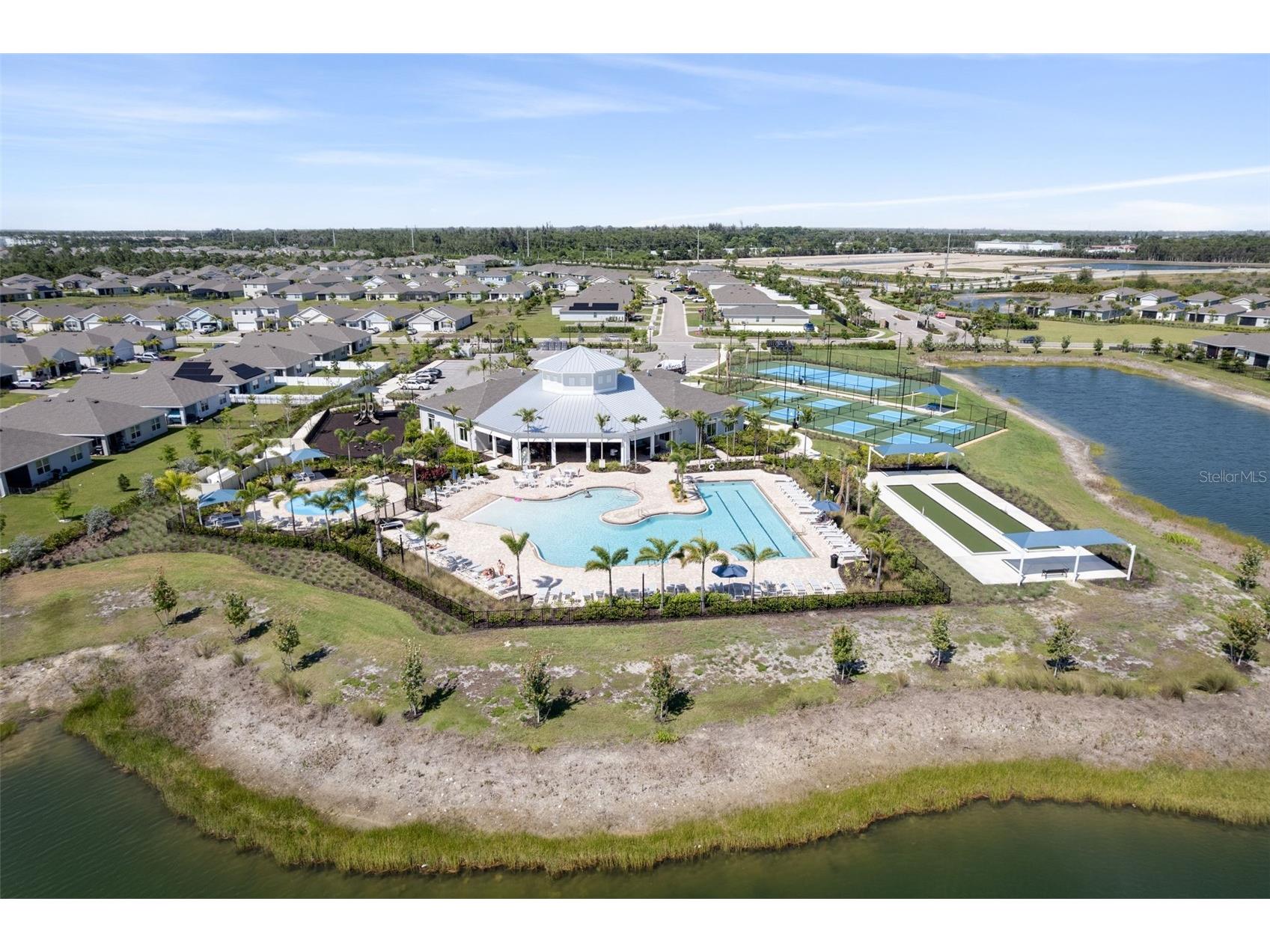 2608 Table Coral Trail North Fort Myers FL 33903 A4693076 image20