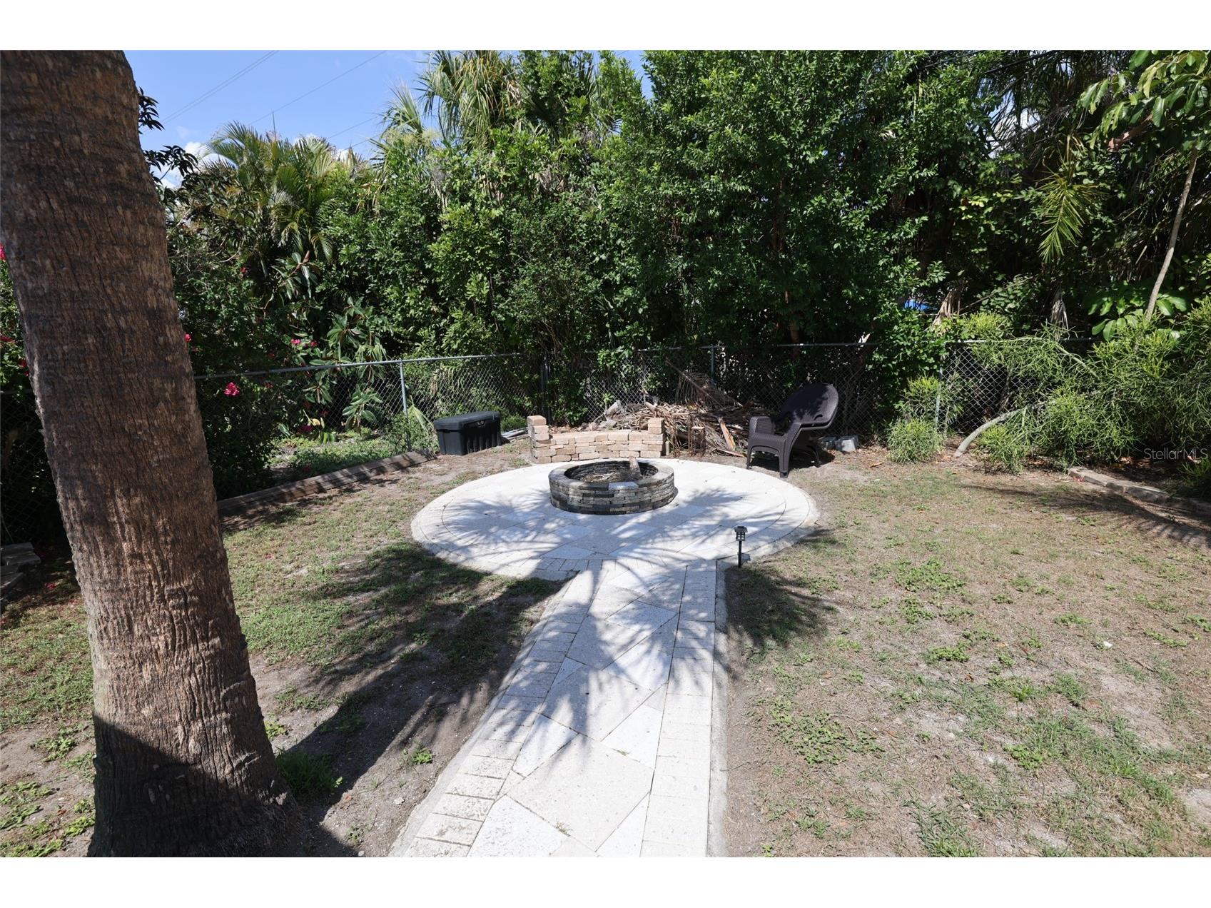 2609 Darwin Avenue Sarasota FL 34239 A4695205 image14