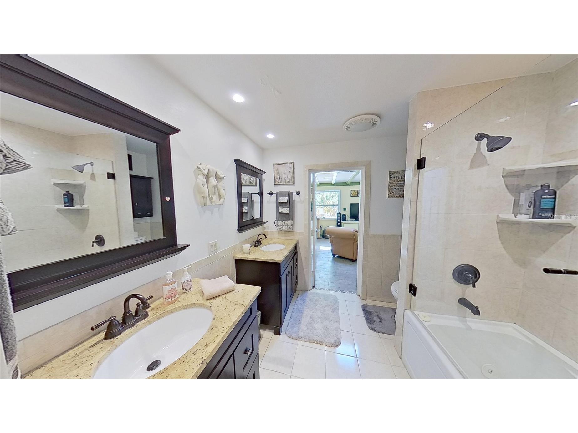 2609 Darwin Avenue Sarasota FL 34239 A4695205 image8