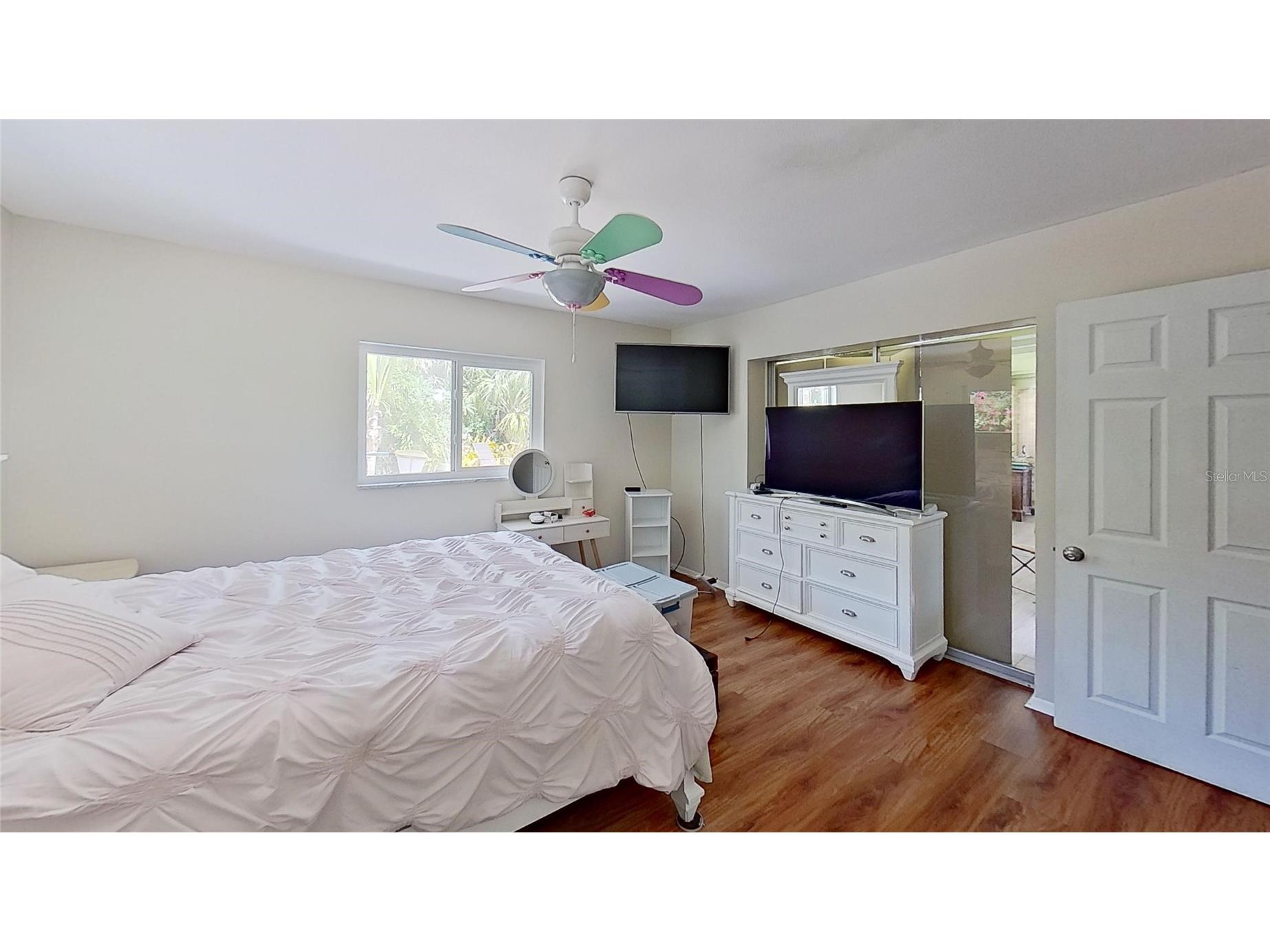 2609 Darwin Avenue Sarasota FL 34239 A4695205 image9