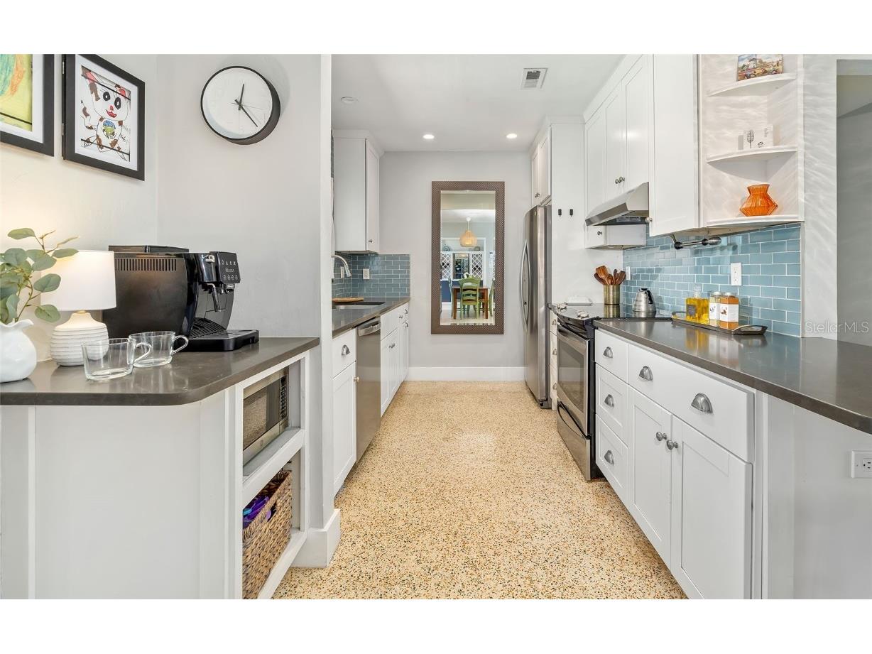 2609 Hibiscus Street Sarasota FL 34239 A4667289 image15