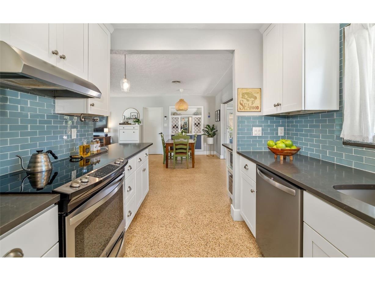 2609 Hibiscus Street Sarasota FL 34239 A4667289 image19