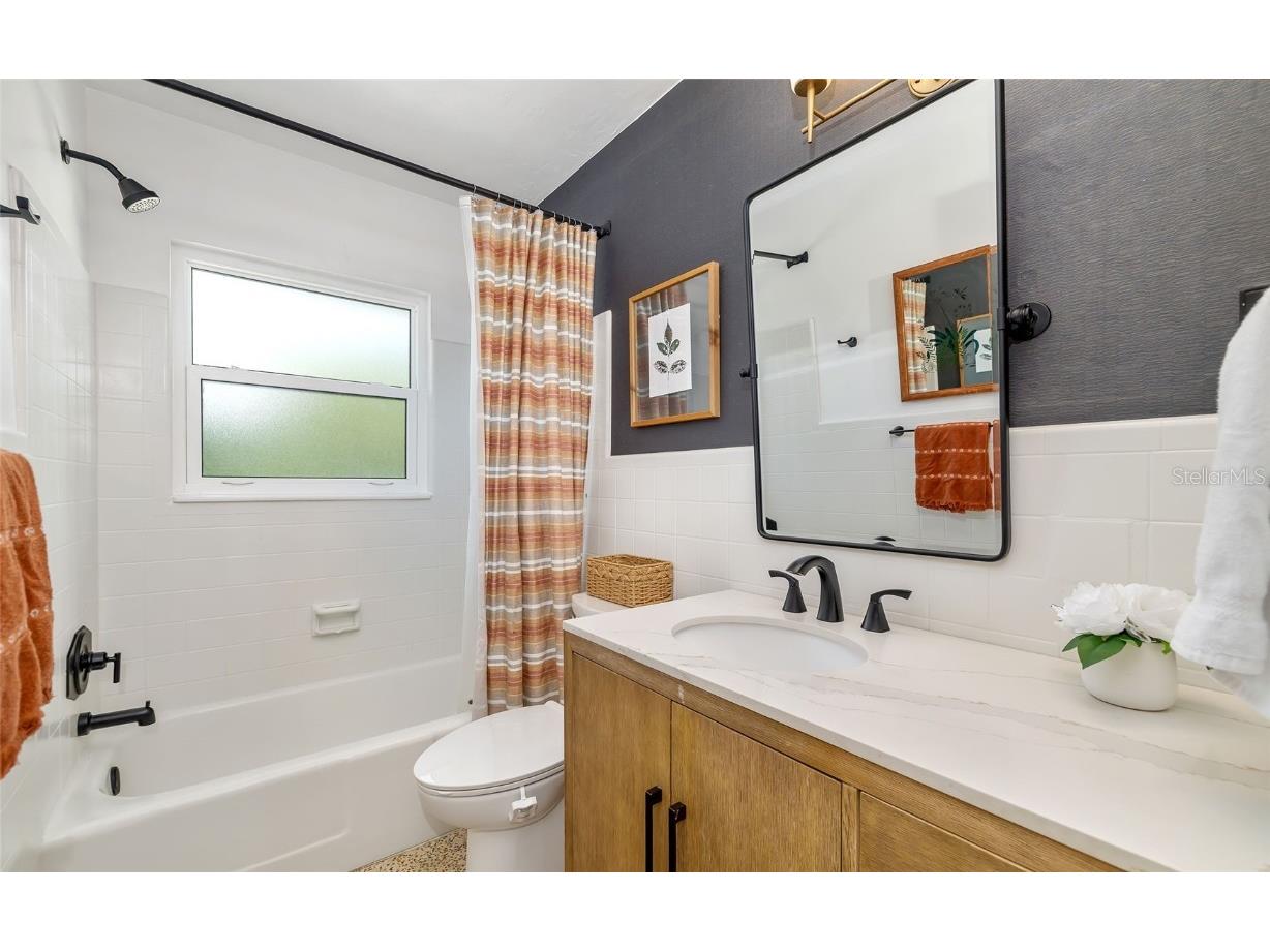 2609 Hibiscus Street Sarasota FL 34239 A4667289 image26