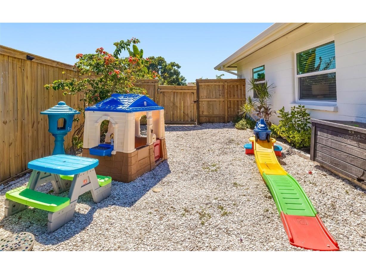 2609 Hibiscus Street Sarasota FL 34239 A4667289 image33