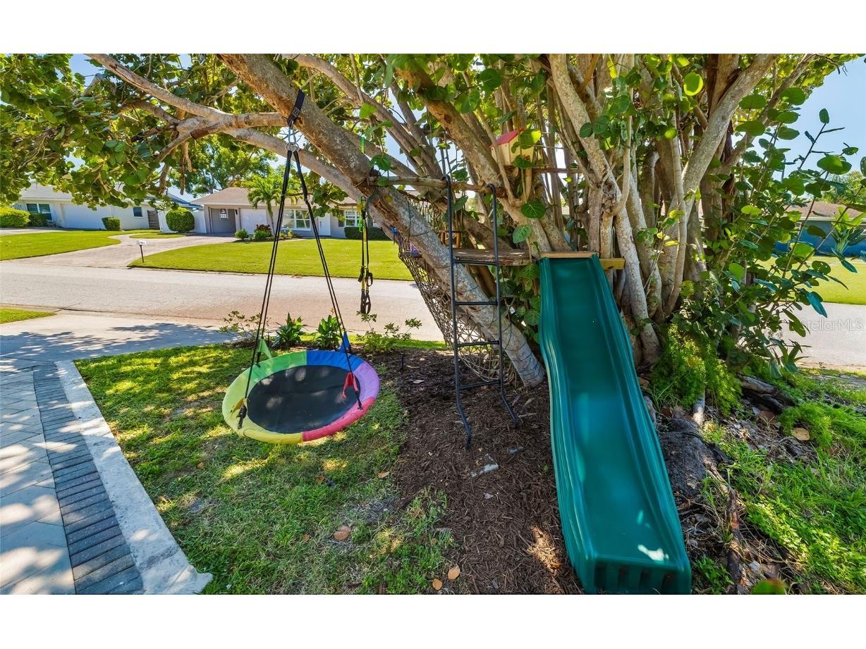 2609 Hibiscus Street Sarasota FL 34239 A4667289 image34